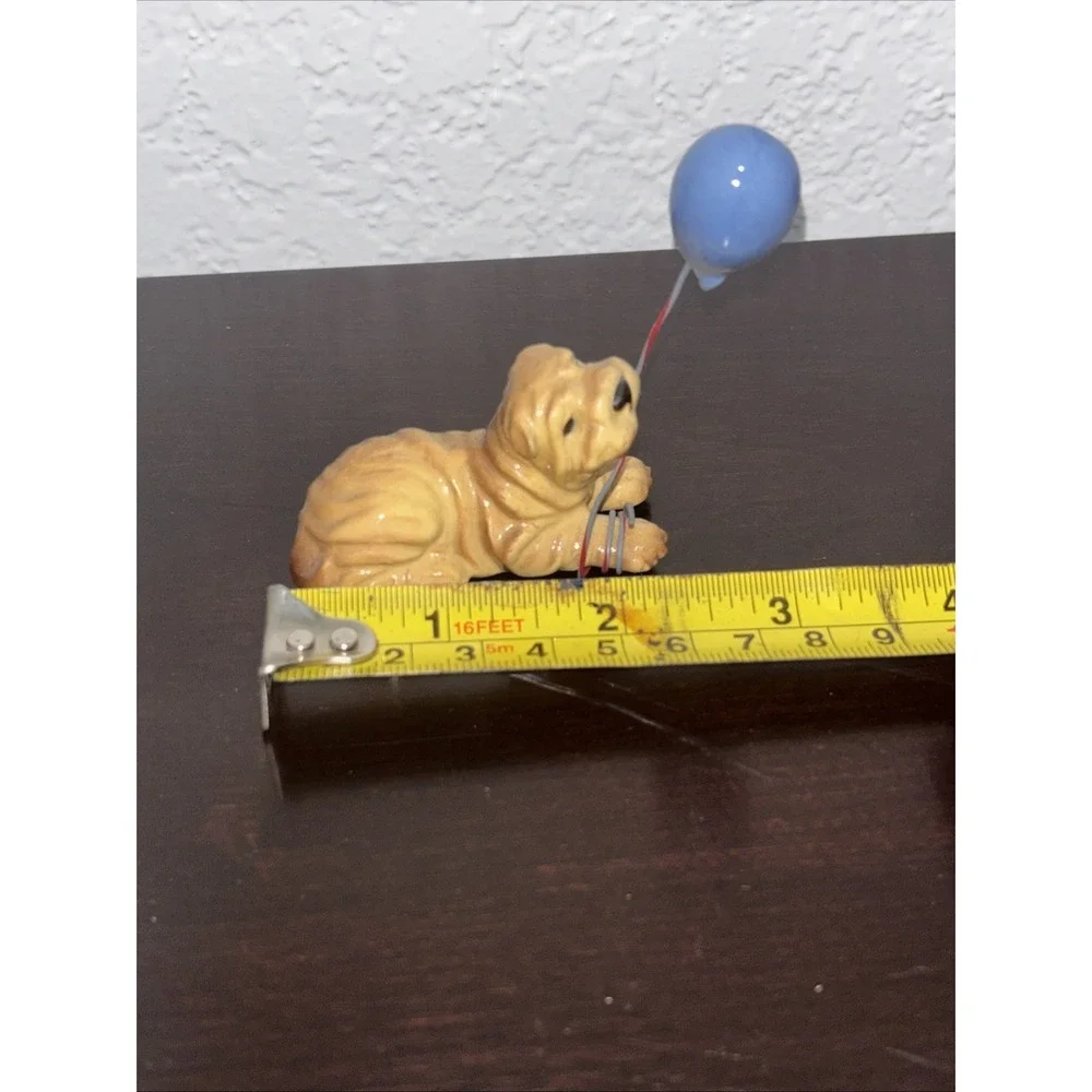 Retired Hagen-Renaker 1986 Miniature Tan Shar Pei Dog w/blue balloon- see detail